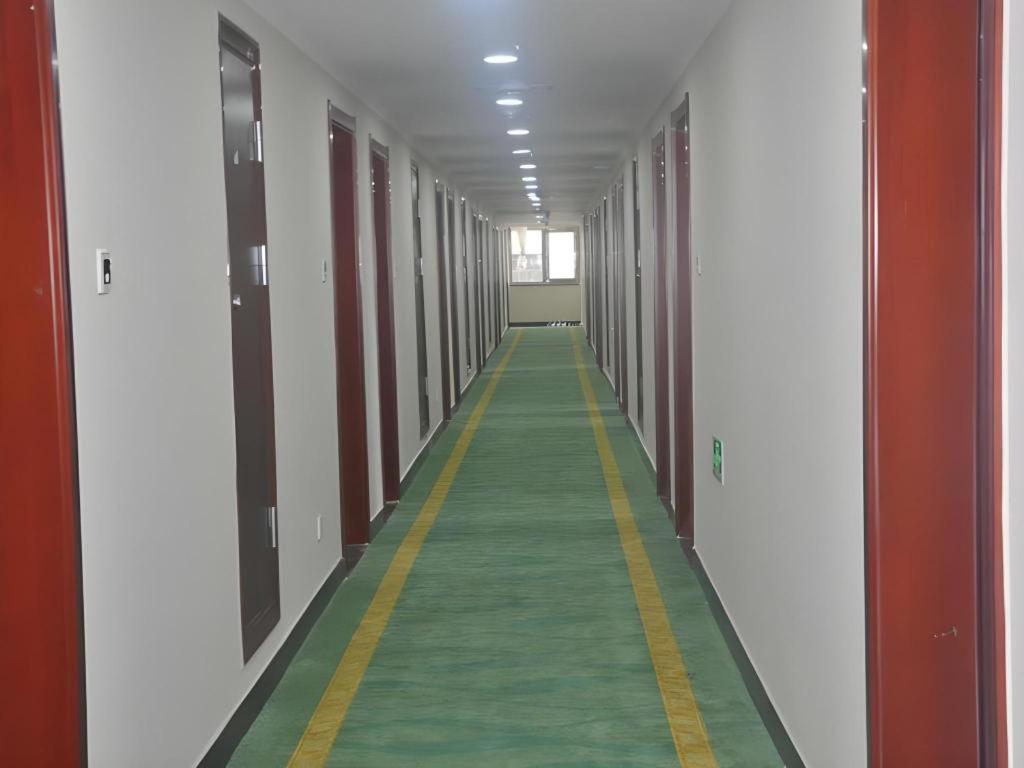 Greentree Inn Linyi Feixian Jianshe Road Express Hotel Kültér fotó