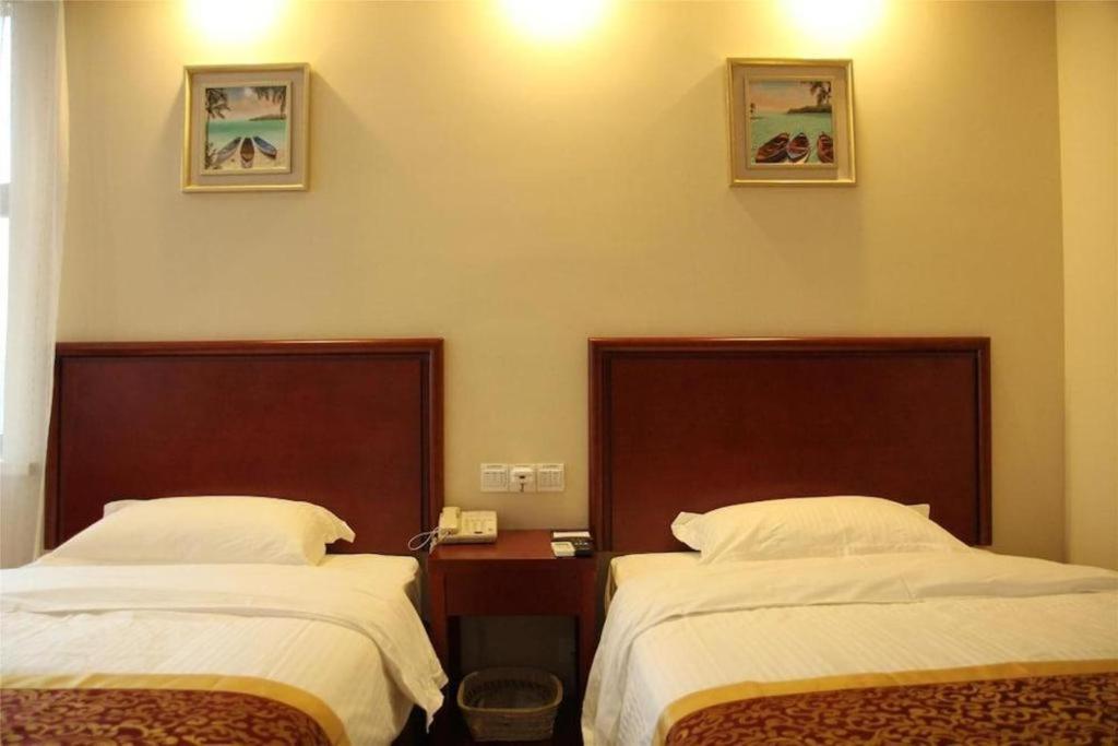 Greentree Inn Linyi Feixian Jianshe Road Express Hotel Kültér fotó