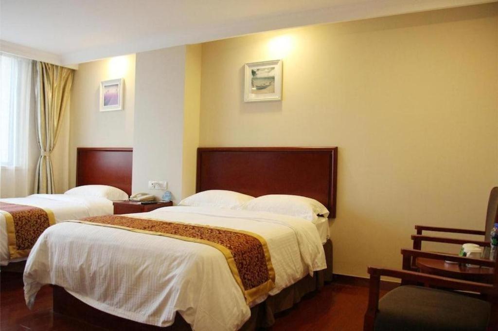 Greentree Inn Linyi Feixian Jianshe Road Express Hotel Kültér fotó