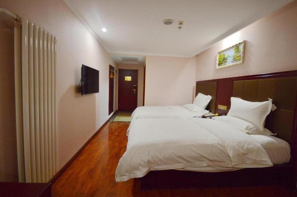 Greentree Inn Linyi Feixian Jianshe Road Express Hotel Kültér fotó