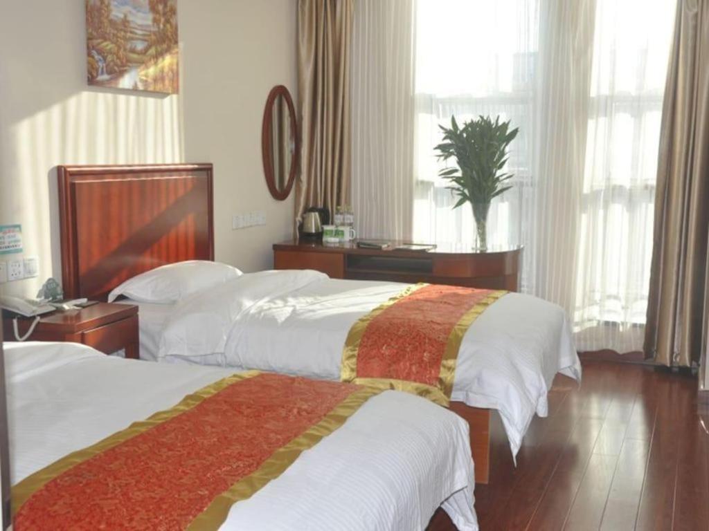Greentree Inn Linyi Feixian Jianshe Road Express Hotel Kültér fotó
