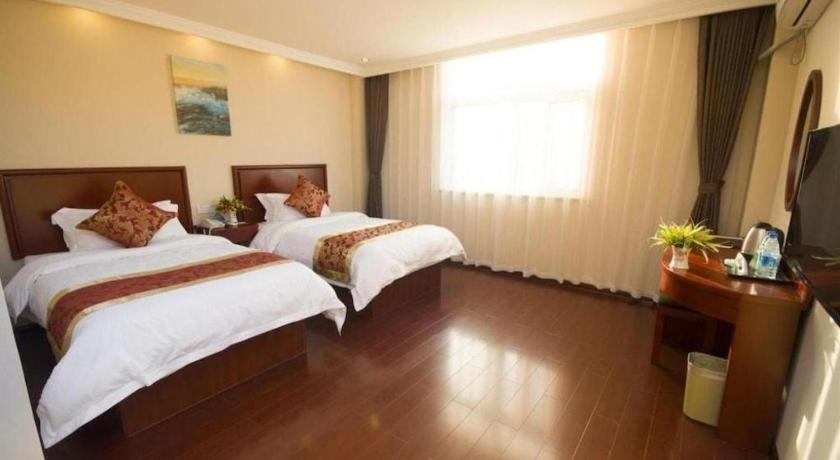 Greentree Inn Linyi Feixian Jianshe Road Express Hotel Kültér fotó