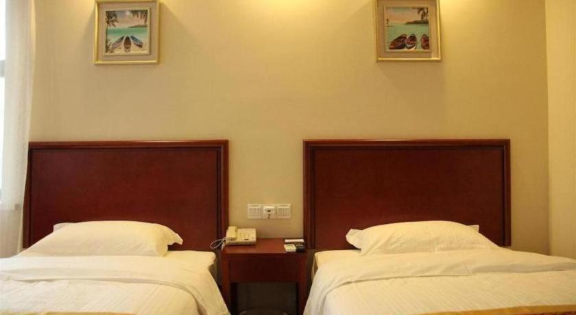 Greentree Inn Linyi Feixian Jianshe Road Express Hotel Kültér fotó