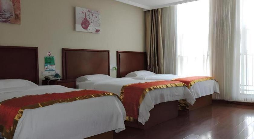 Greentree Inn Linyi Feixian Jianshe Road Express Hotel Kültér fotó