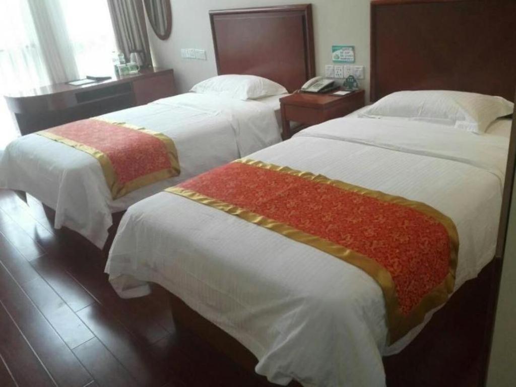 Greentree Inn Linyi Feixian Jianshe Road Express Hotel Kültér fotó