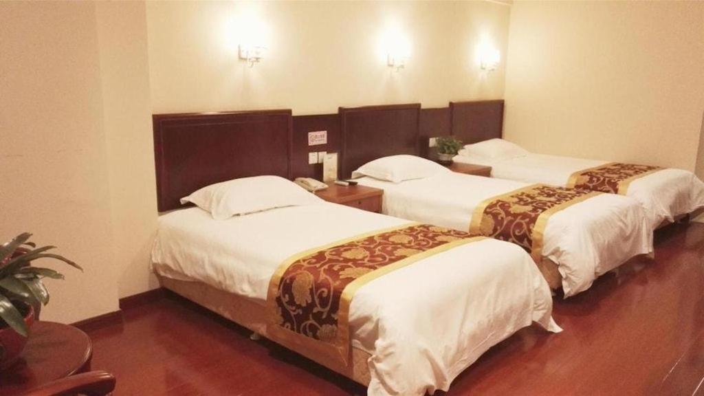 Greentree Inn Linyi Feixian Jianshe Road Express Hotel Kültér fotó