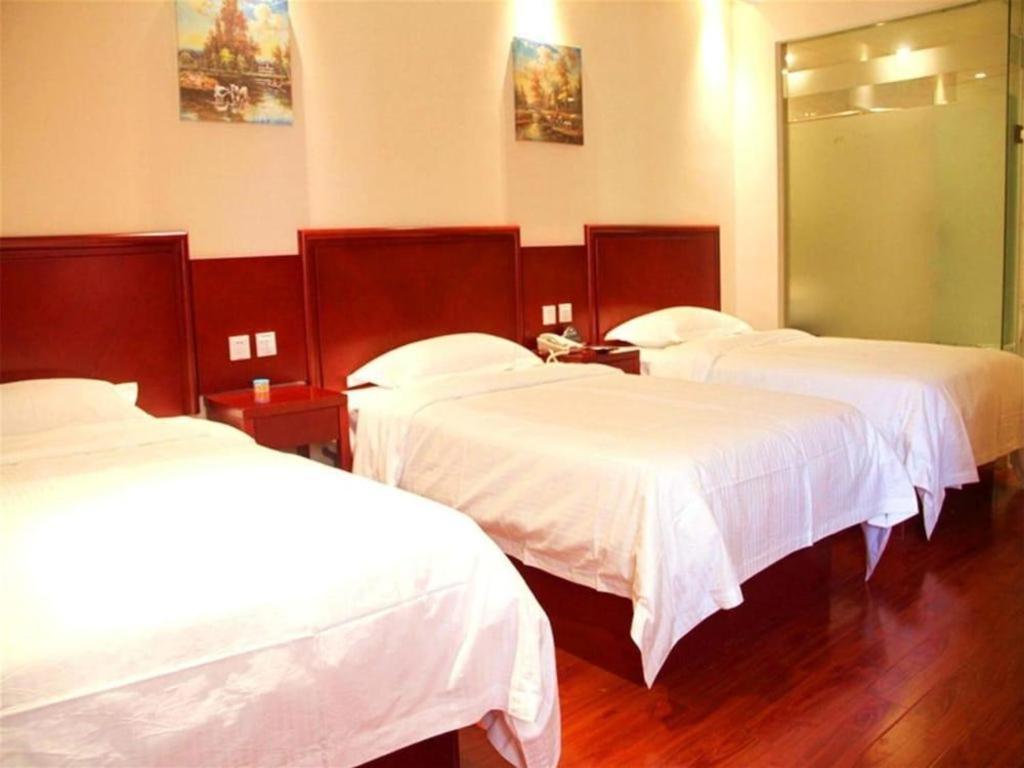 Greentree Inn Linyi Feixian Jianshe Road Express Hotel Kültér fotó