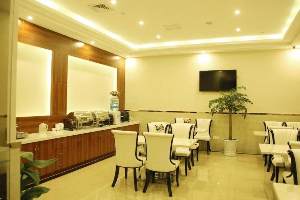 Greentree Inn Linyi Feixian Jianshe Road Express Hotel Kültér fotó